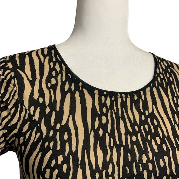 UO Silence + Noise Printed Swing Dress Raw Hem - Picture 5 of 9